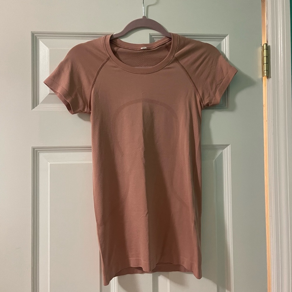 Lululemon Swiftly Tech Short-Sleeve Shirt 2.0